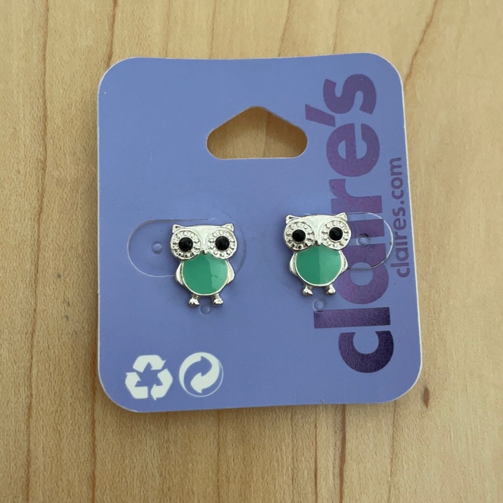 Claire’s Owl Earrings